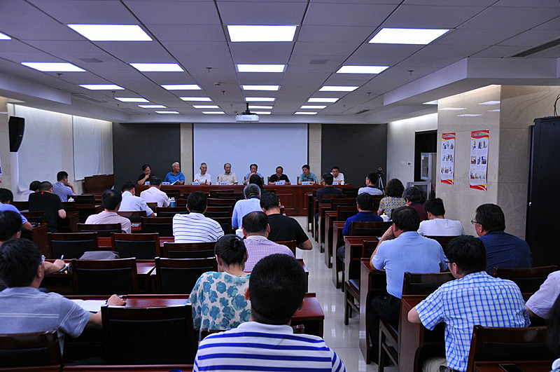 7.6月21日，局召开紧急视频会议部署防汛及安全生产工作。局领导、局属各单位领导班子成员、机关各部门负责人及相关人员40余人参会。.jpg/