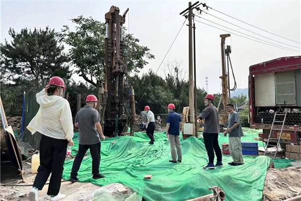 30 20240600（王然）市地环所工会成立“暖心慰问团”为野外职工撑起“绿荫”  (3).jpg