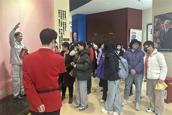 1730250977655.jpg 09 20240308(王晶晶)巾帼绽芳华 凝聚她力量 市地环所组织开展“三八”妇女节系列活动 (2).jpg