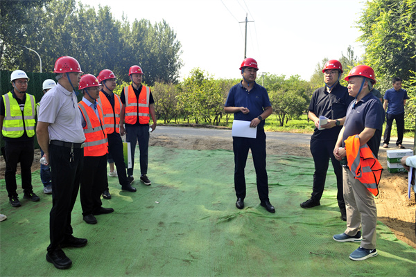 1730259141559.jpg 41 20240829(赵龙)市地勘院到地面沉降监测网建设工程施工现场开展第二轮专项督导检查_地沉中心 (2).jpg