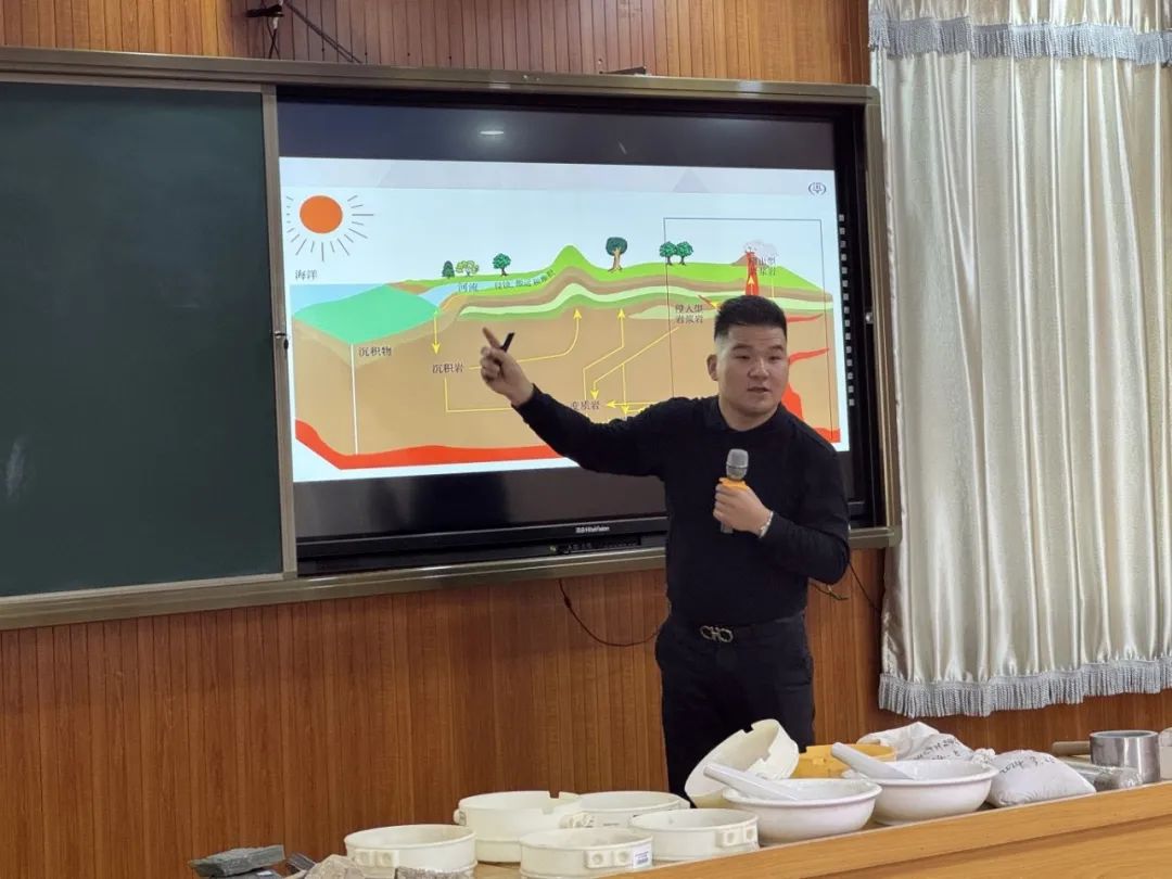 1733451098072.jpg 100.jpg