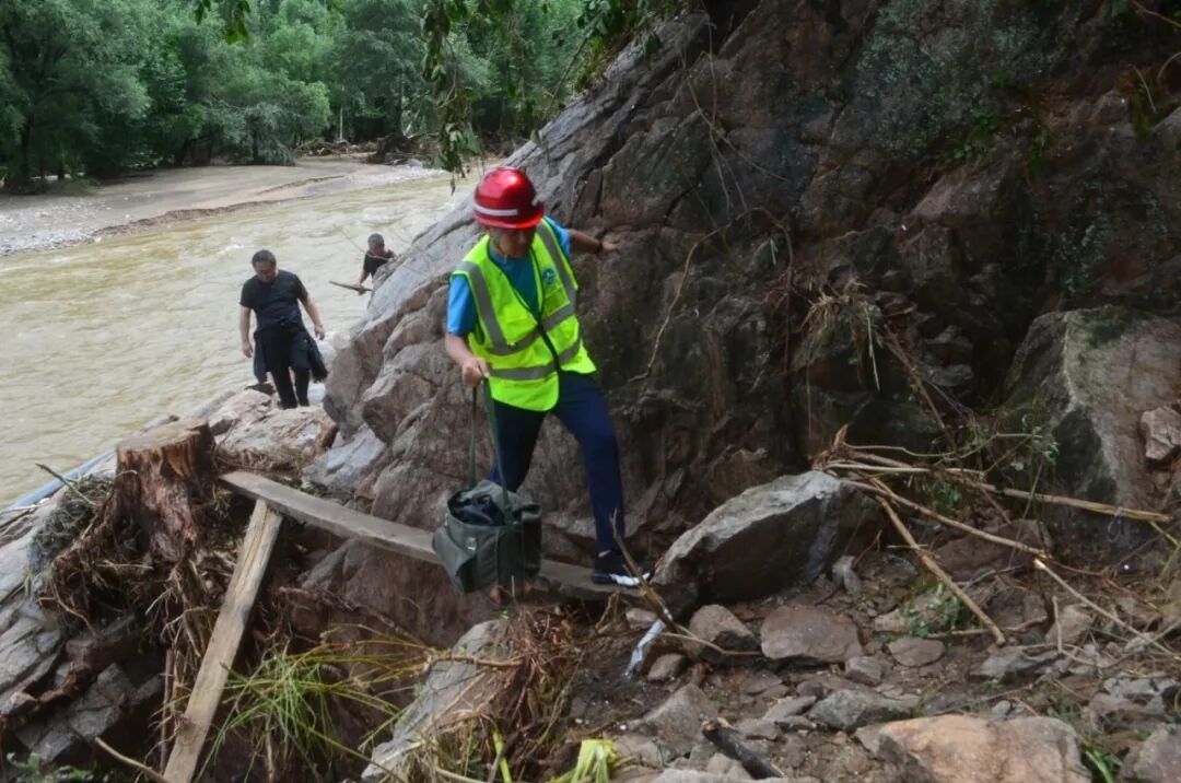 1759979002933.jpg 微信图片_2025-10-09_110252_249.jpg